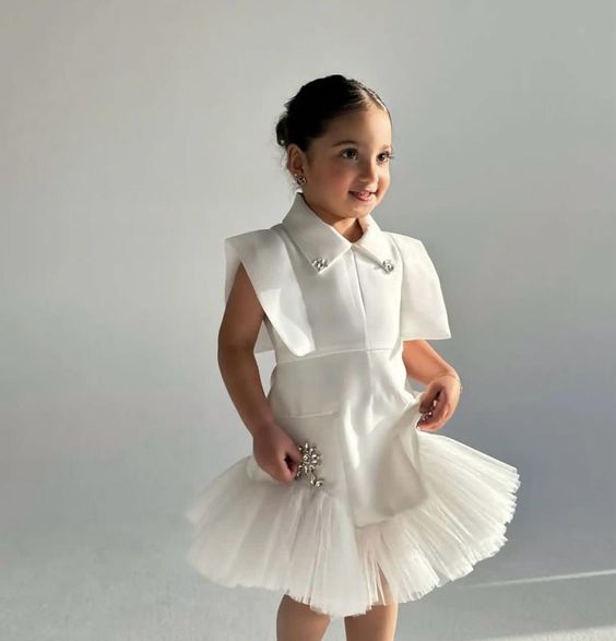 Conjunto Infantil Branco Elegance com Saia Plissada em Tule